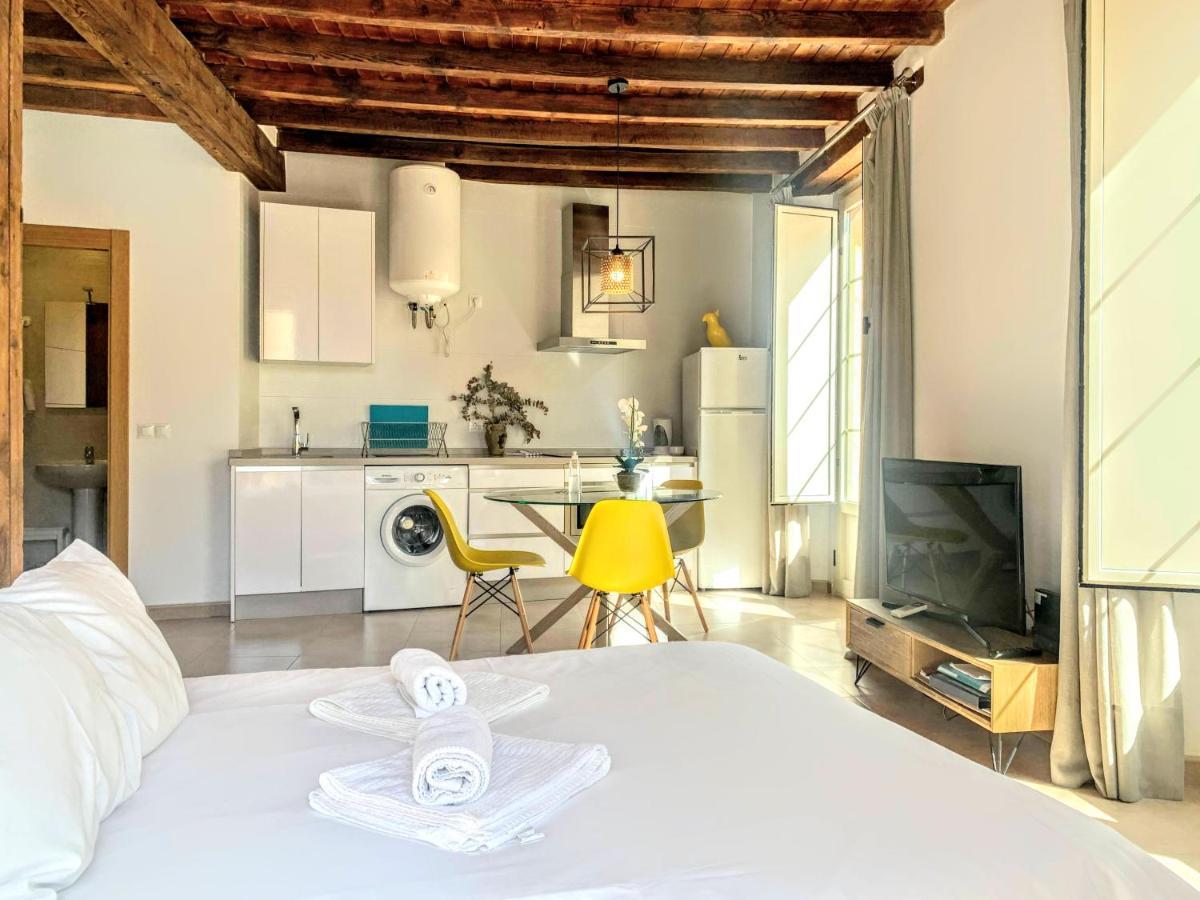 Homely Málaga Loft Gaona Centro Exterior foto